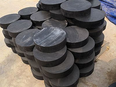 利辛县板式橡胶支座由若干层橡胶片与薄钢板经加压硫化